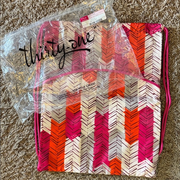 NWT Thirty One Chevron Drawstring Backpack - Picture 2 of 2
